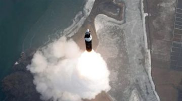 كوريا الشمالية تطلق صاروخًا باليستيًا باتجاه الشرق والجيش الكوري الجنوبي يترقب التفاصيل