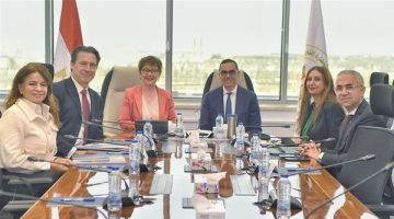 وزير الاستثمار يعقد لقاءً مع رئيسة البنك الأوروبي لبحث سبل دعم التعاون المشترك