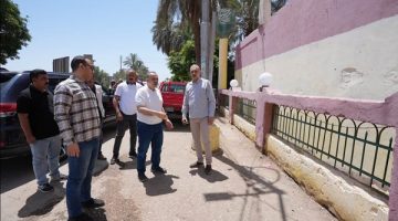 محافظ أسيوط يتابع تطوير مداخل قرية بني زيد الأكراد وأبنوب لتحسين البنية التحتية