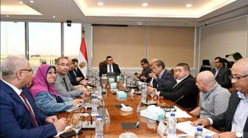 وزير الإسكان يتابع موقف مبيعات عددٍ من المشروعات