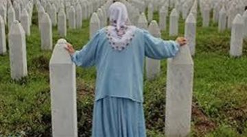 تفسير حلم المشي بين القبور مع أشخاص لابن سيرين