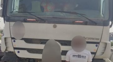 القبض على سائق سيارة نقل خلاط بالتجمع بسبب القيادة القيادة برعونة وتهور