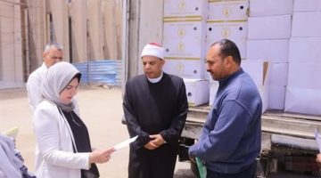 نائب محافظ دمياط تستقبل طن لحوم من الأوقاف لدعم الأسر الأولى بالرعاية