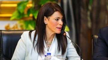 “المشاط” تناقش مع صندوق أوبك تعزيز جهود تمكين القطاع الخاص