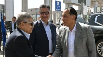 تطوير المواني والمناطق الصناعية يعدُ ركيزة أساسية لتعزيز تنافسية الاقتصاد الوطني